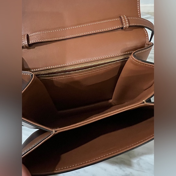 CELINE Medium Tabou Smooth Calfskin Tan Crossbody Shoulder Bag LIKE NEW - Picture 6 of 9